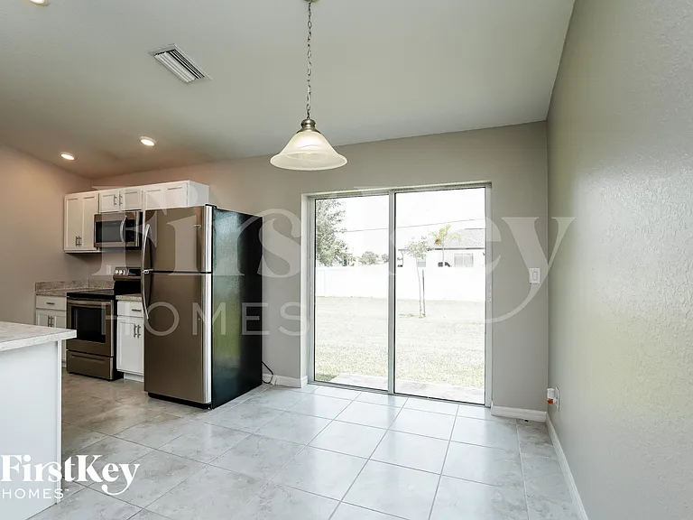 1113 NW 1st Ave — Photo 5