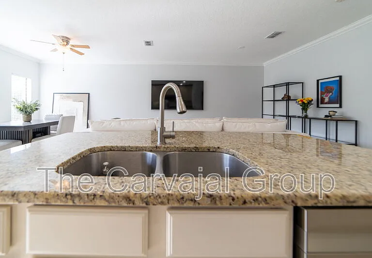 2210 Seven Oaks Dr — Photo 23