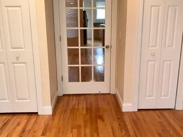 120 Willow Avenue image 3 of 9