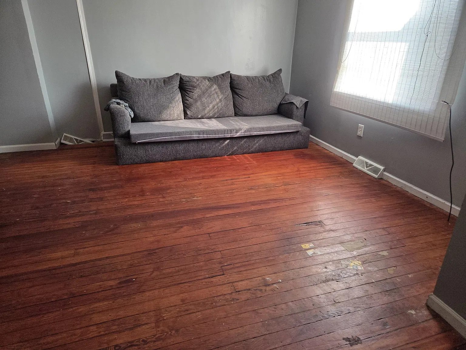 1 bed, 850 sqft, $1,350 — Photo 3