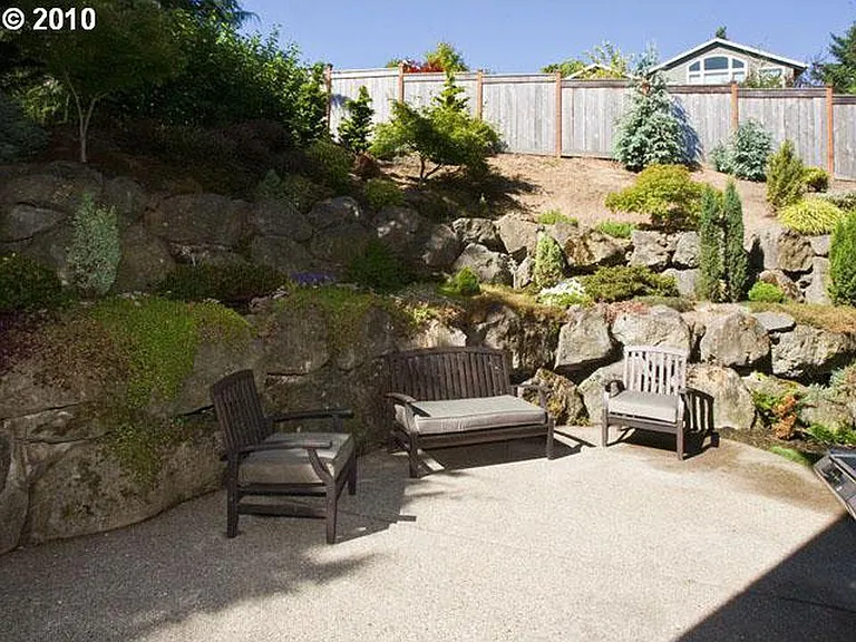 14267 Uplands Dr — Photo 9