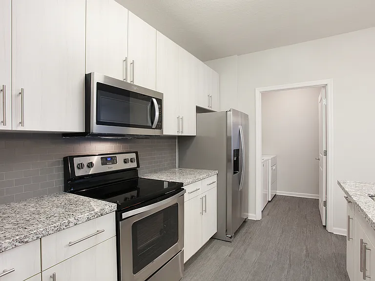 Legacy Union Square Apartments — Photo 37