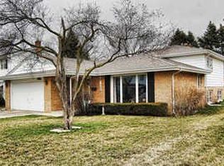 921 S We Go Trl, Mount Prospect, IL