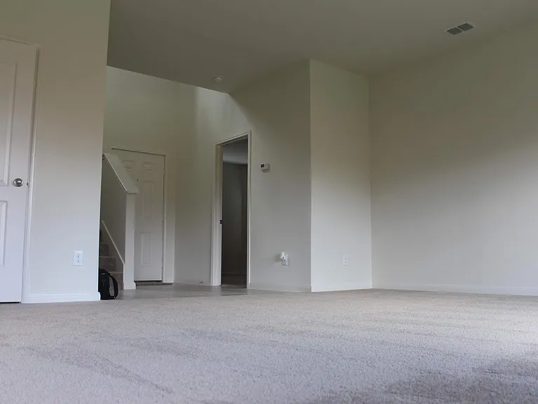 156 Aaron St — Photo 17
