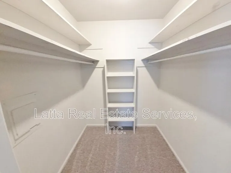 402 W 31st St #101-A — Photo 7