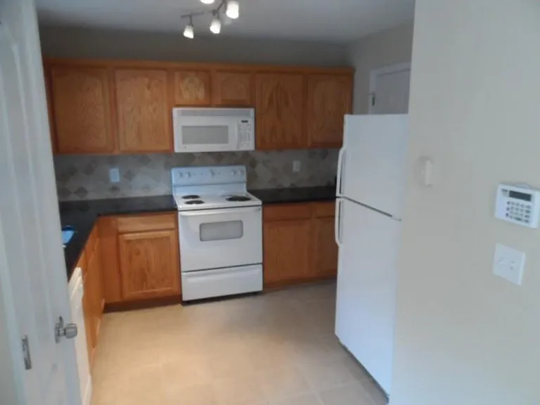 266 Fox Creek Blvd — Photo 8