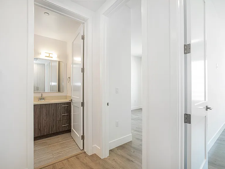 1029 Melrose Ave #104 — Photo 27