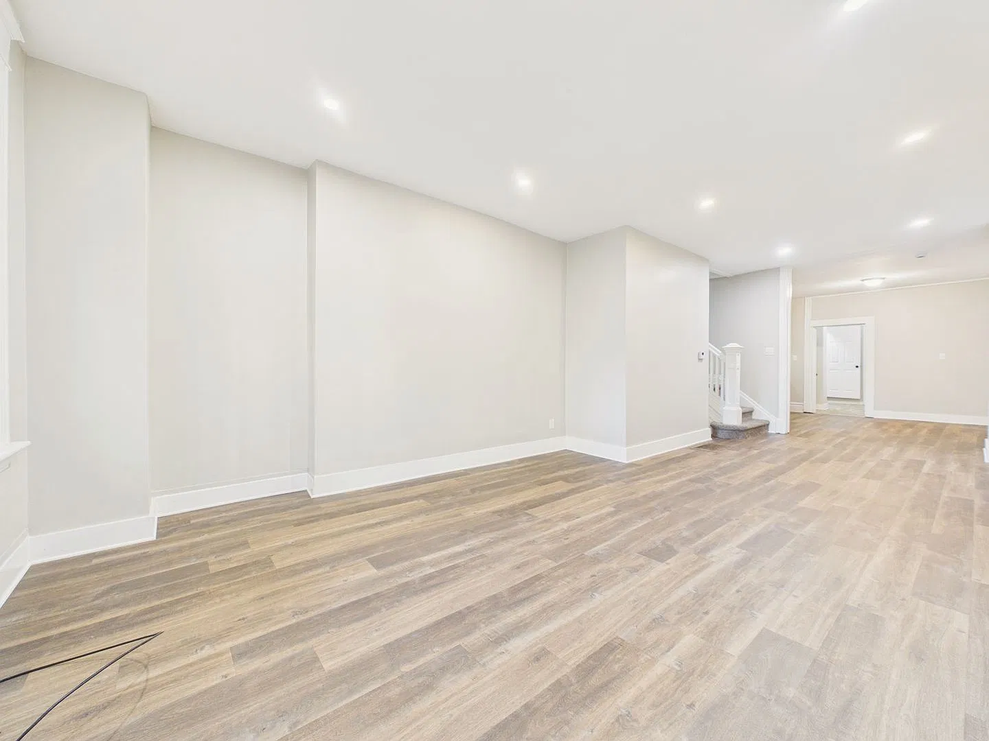 Spacious 4 Bedroom on Schuylkill St — Photo 4