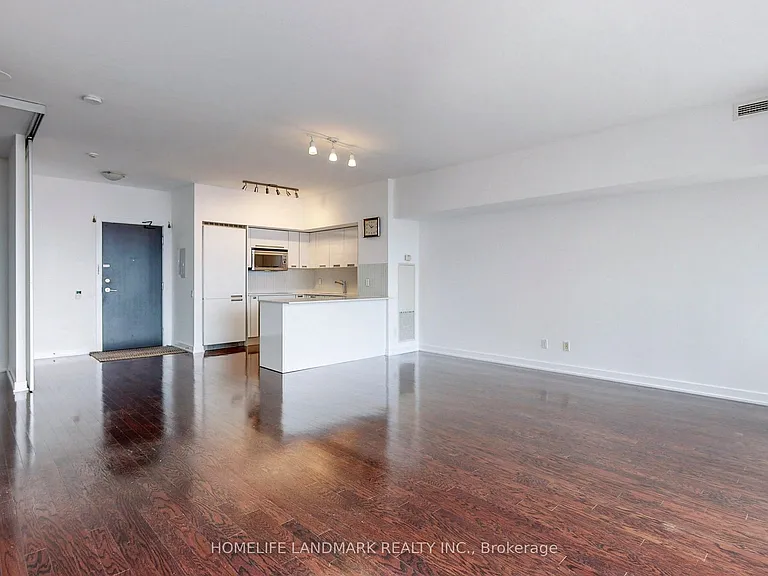 33 Charles St E #3406 — Photo 9