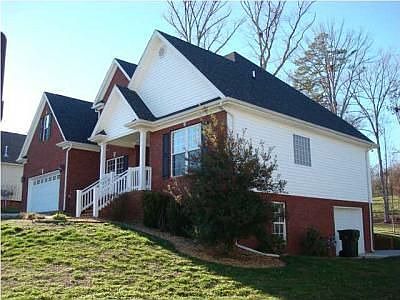 2nd image of 1143 Cody Ln
