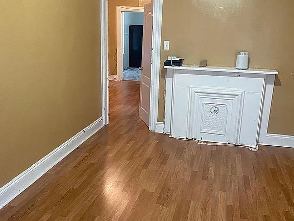 2nd image of 719 S 15th St #5C
