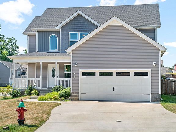 2nd image of 514 Somerset Ln
