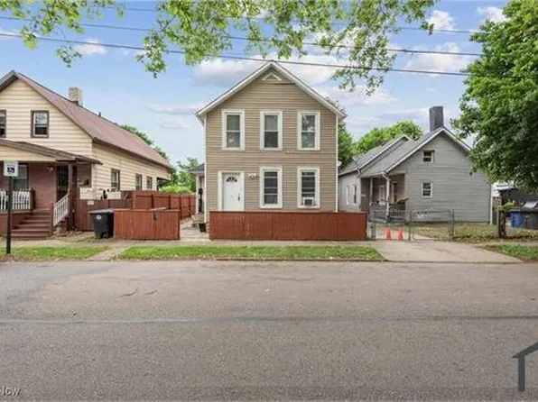 3074 Erin Ave #Up, Cleveland, OH 44113