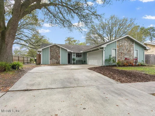 11423 RUSTIC PINES Circle E, Jacksonville, FL 32257