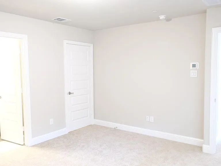 332 Blackthorne Dr — Photo 30