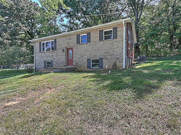 2nd image of 580 Choctaw Dr