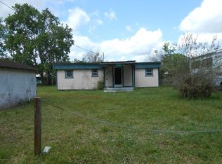143 Walt Ln, Satsuma, FL 32189