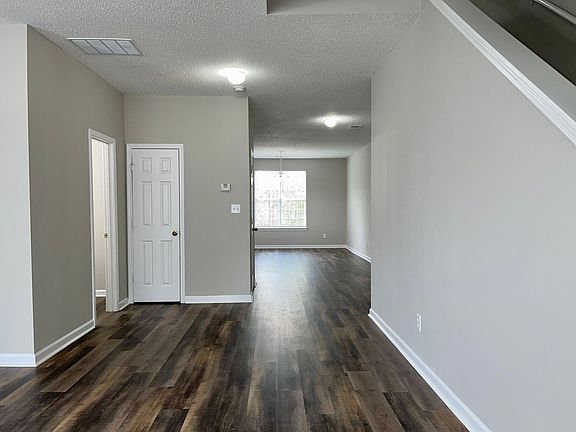 4th image of 7322 Wagon Wheel Ct