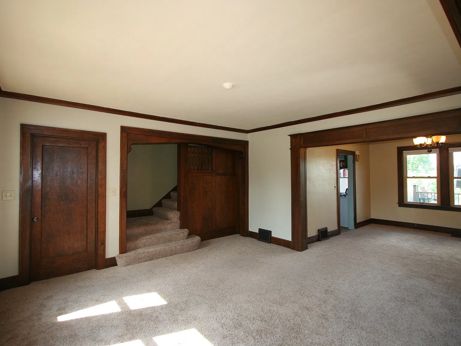 2 bed, 2046 sqft, $1,595 — Photo 3
