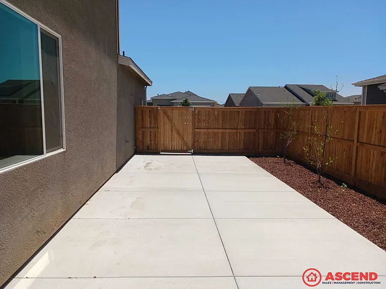 9734 Cotton Creek Dr — Photo 19