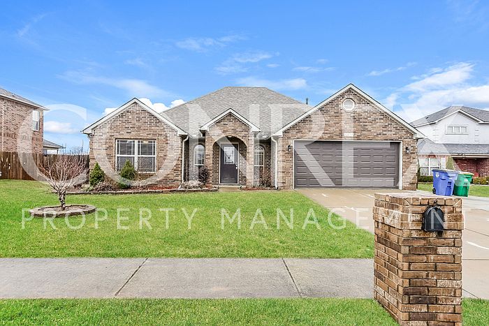 1st image of 1309 Sweetgum Ln