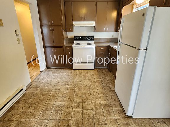 4th image of 1716 E 65th St