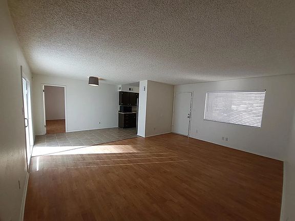 2nd image of 2605 E Silk Oak Dr