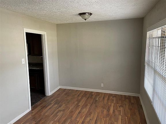 3rd image of 5934 Southwell St