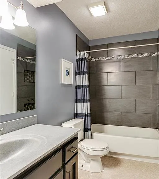 15004 W 149th St — Photo 13