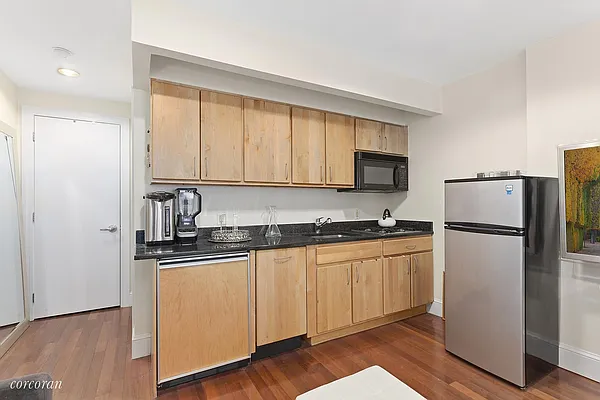 Rented by Corcoran | media 7