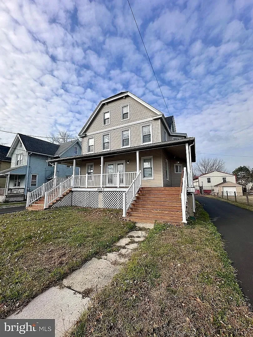 3 bed, 2578 sqft, $4,500 — Photo 2