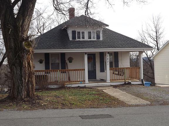 2nd image of 1421 Archbold Ave NE
