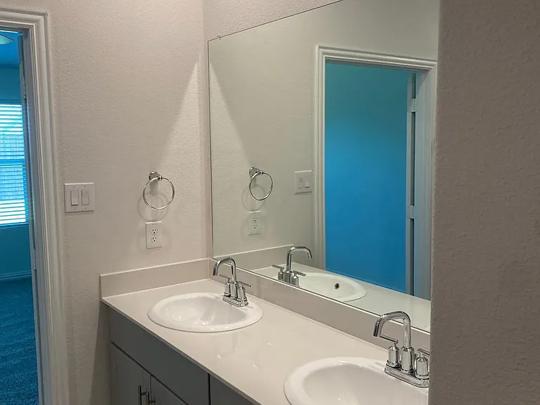 514 Janette Ct — Photo 7