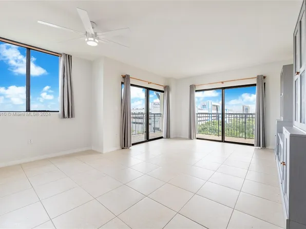 3530 SW 22nd St APT 904, Miami, FL 33145