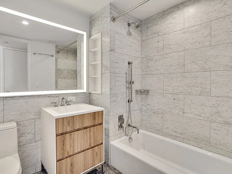 662 Pacific St #19B — Photo 12