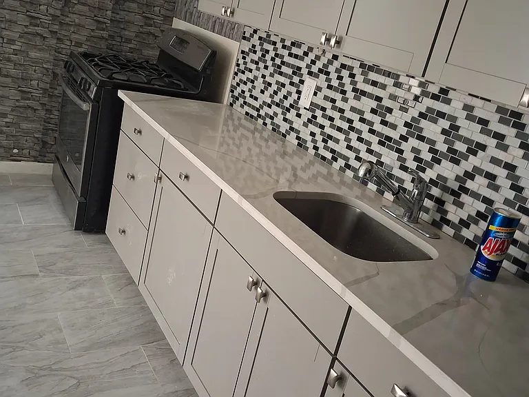 650 Kennedy Blvd #4 — Photo 6