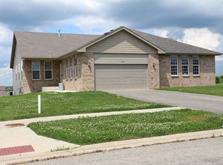 6480 Harvest Ln, Machesney Park, IL 61115