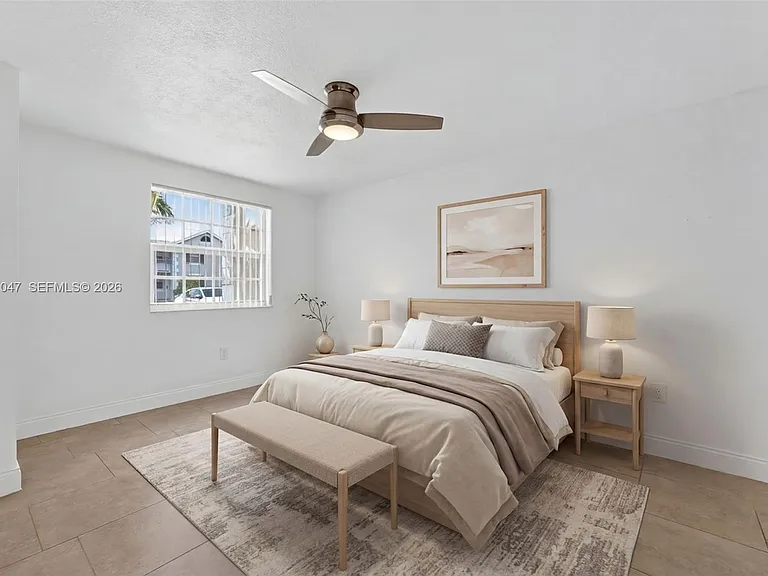 2841 N Oakland Forest Dr #110 — Photo 13