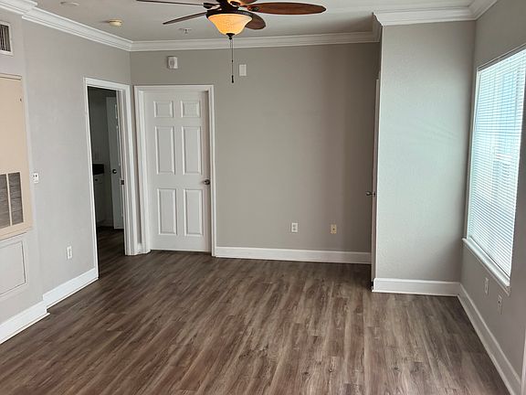 5th image of 300 E South St Unit 2016