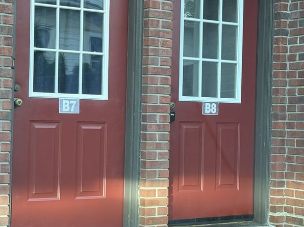 127 E Adams St APT B8