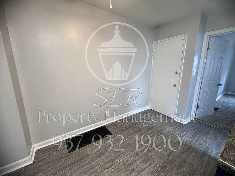 420 E Siebenthaler Ave #2 — Photo 9