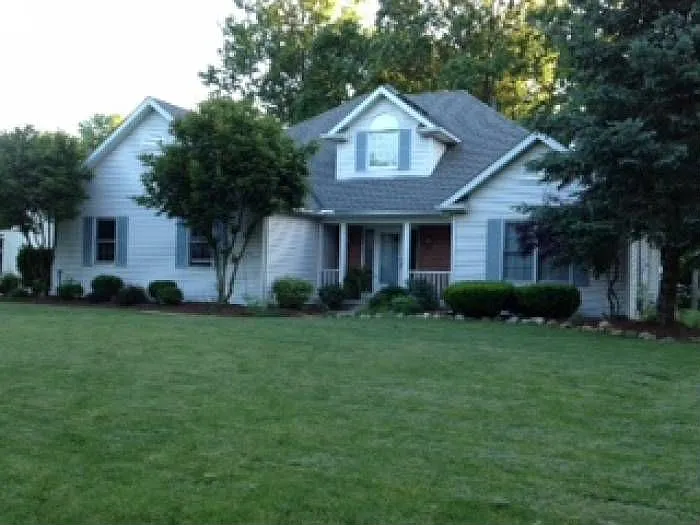 408 Nantucket Dr photo 1