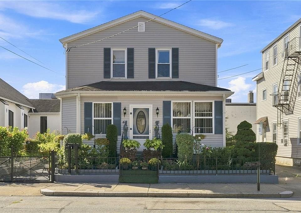 1st image of 44 Lawn Ave