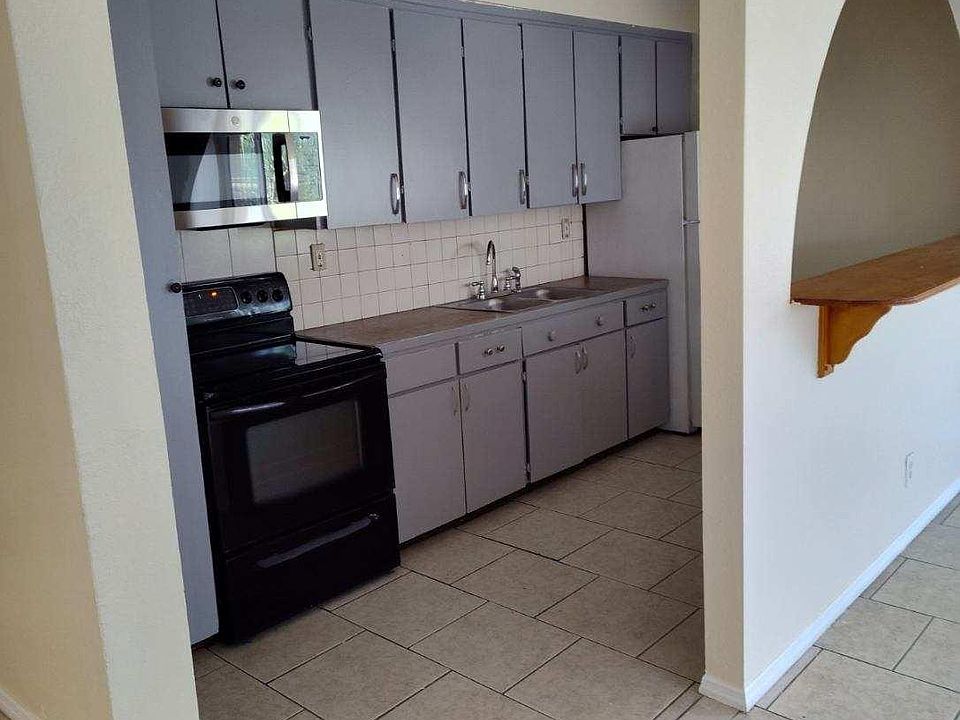 2nd image of 716 N Halifax Ave APT 16