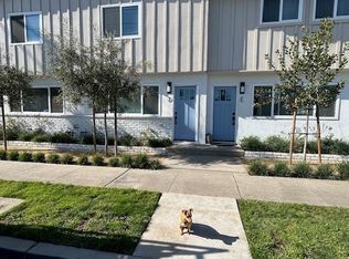 1401 Olive Ave #D, Huntington Beach, CA 92648