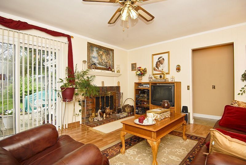 Family Rm Fireplace