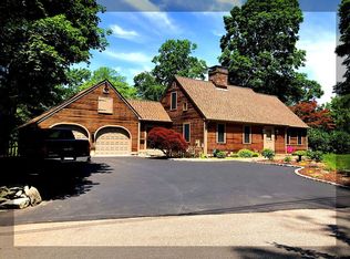 1 Coit Ln, Norwich, CT 06360