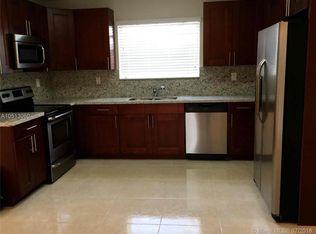 7150 Scott St, Hollywood, FL 33024