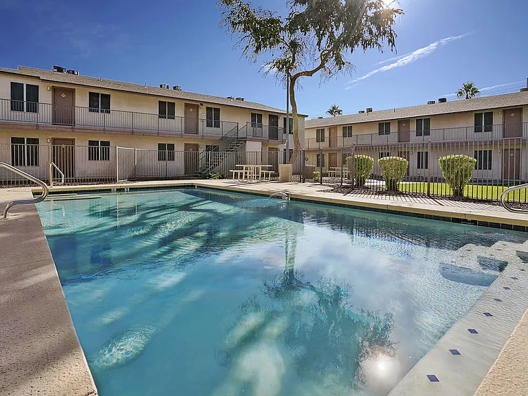 Windrose Villas Apartments — Photo 14