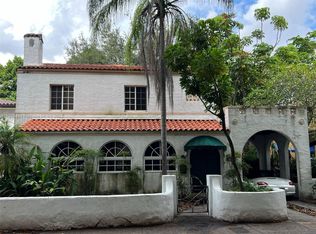 419 S Alhambra Cir, Miami, FL 33134